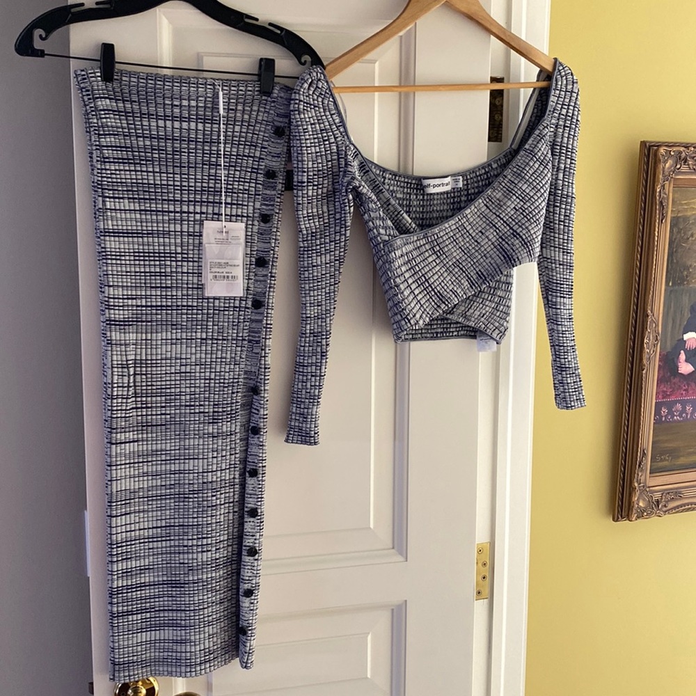 Set of crop top and a midi skirt self portrait brand new size M